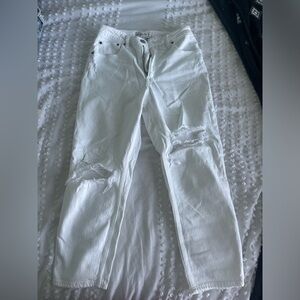 White Abercrombie jeans// size 6 or 28